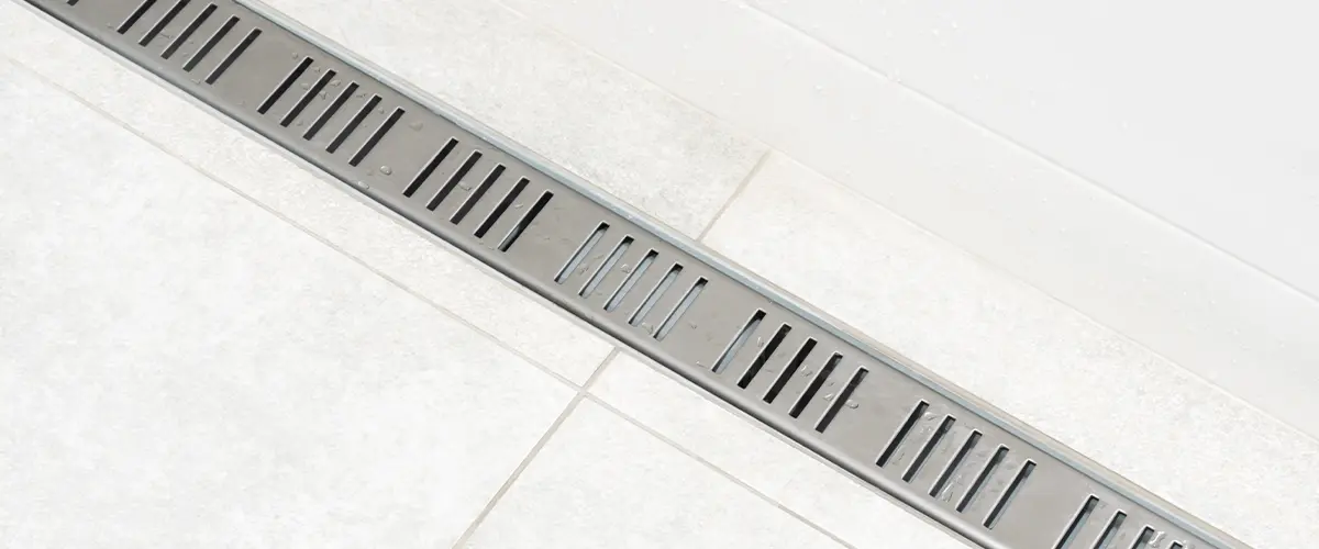 linear type of drainage for shower